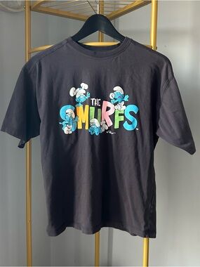 Zara Kids short sleeves Black Tee with Colorful 'The Smurfs' Graphic side 13-14